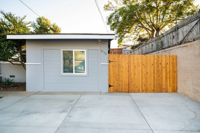 Primary Photo - 3732 Cowley Way