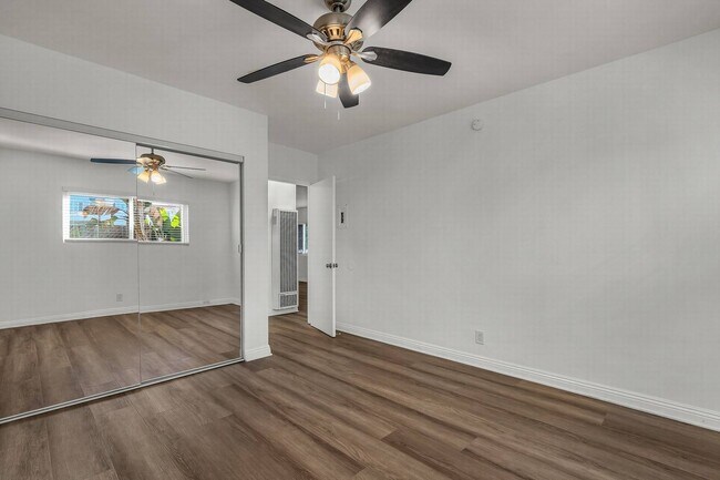 Building Photo - 2 bedroom - Incredible location!