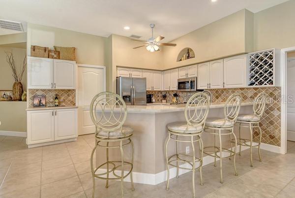 Building Photo - 9477 Cedar Ridge Ln