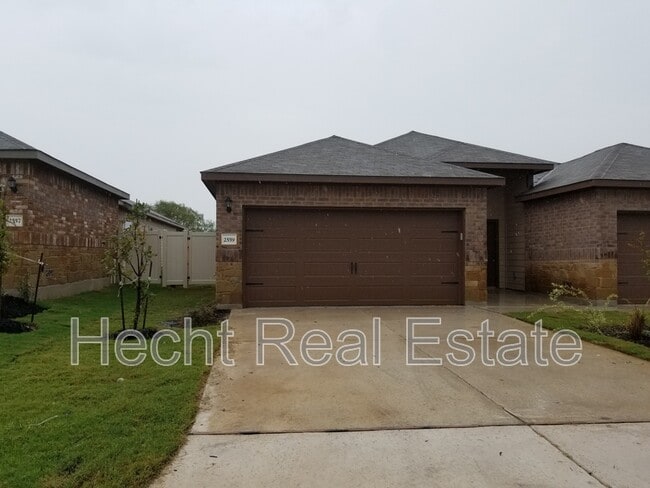 Primary Photo - 2559 Pahmeyer Rd
