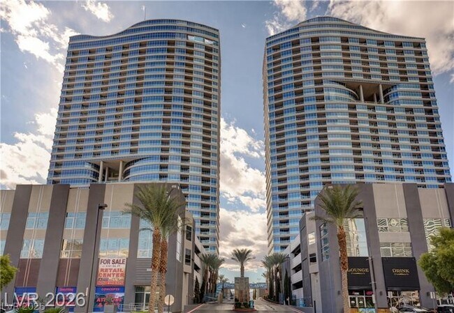 Building Photo - 4575 Dean Martin Dr