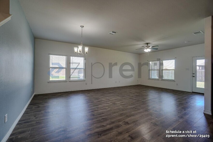 Building Photo - 611 Rawhide Way