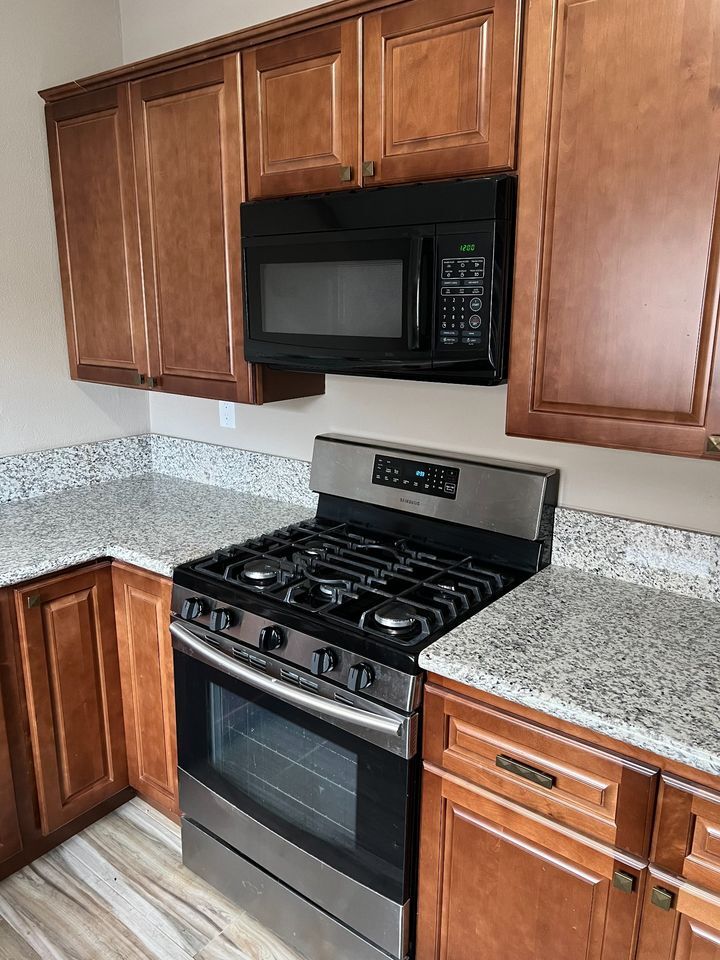 Building Photo - 1207 E 55th St