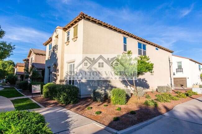 Building Photo - 976 S Adam Way