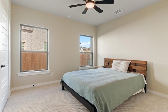 Building Photo - 1228 Sapphire Ln