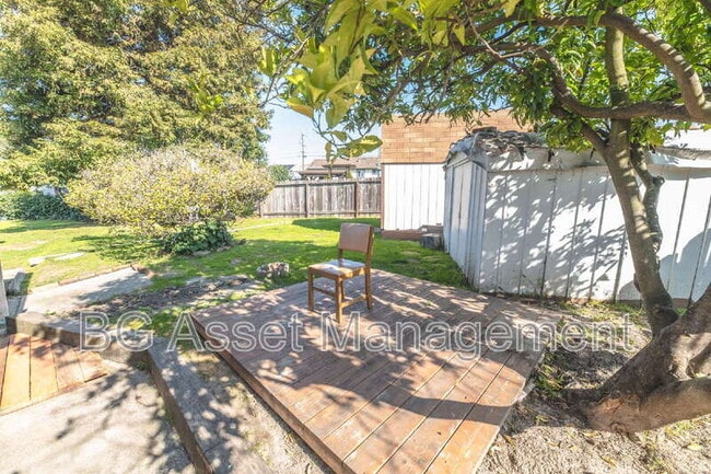 Building Photo - 950 Kelvin Ct