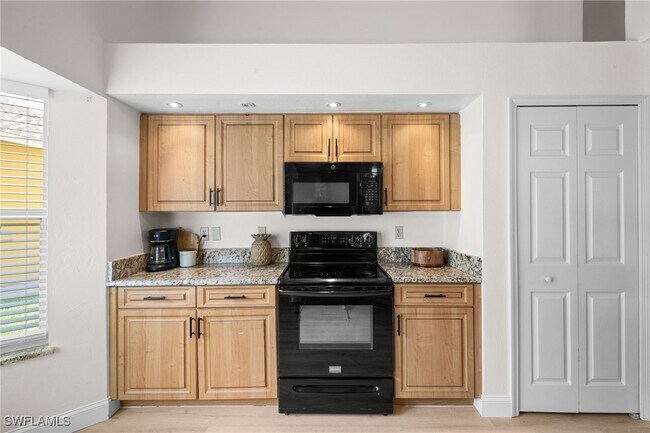 Building Photo - 17761 Castle Harbor Dr