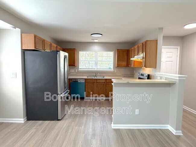 Building Photo - 3715 Bullard St