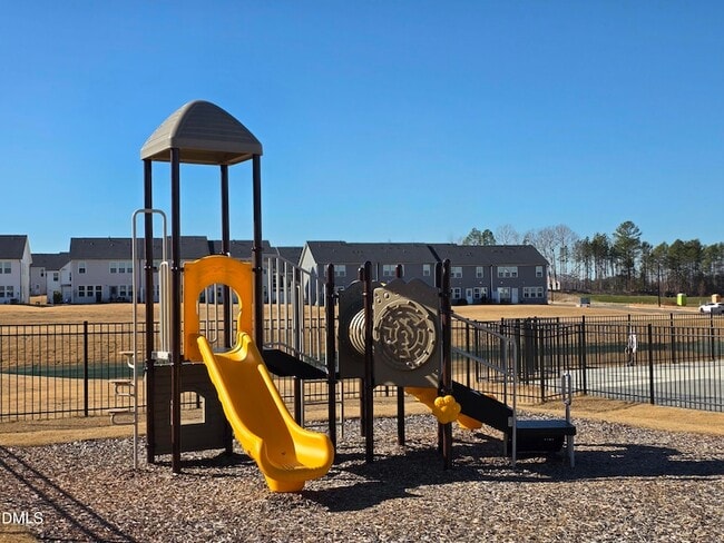 Building Photo - 4025 Kidd Pl