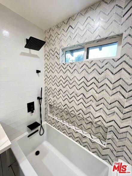 Building Photo - 5028 4th Ave