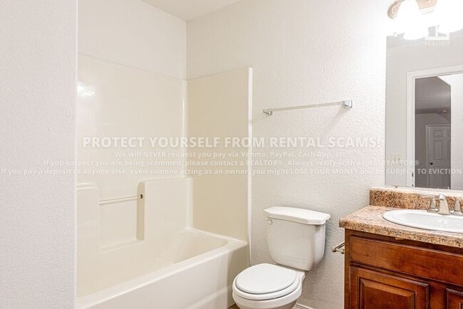 Building Photo - 2280 Bunker Ln