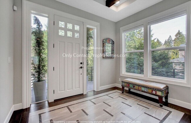 Building Photo - Stunning & Beautiful Four Bedroom Home In ...