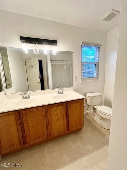 Building Photo - 654 Brookwood Ct