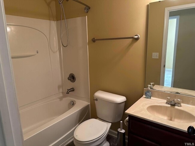 Building Photo - 213 Bikram Dr