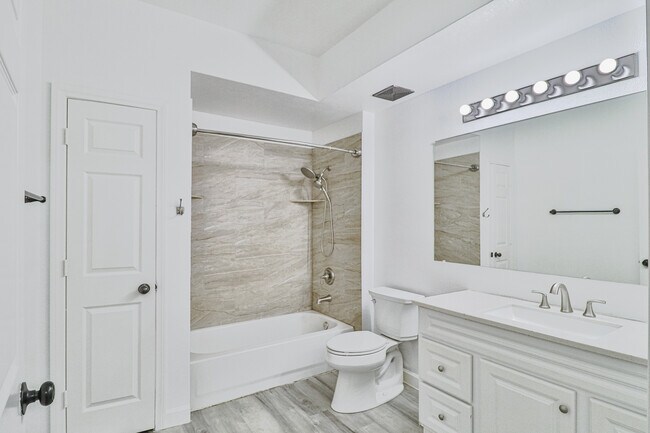Building Photo - 5250 S Rainbow Blvd