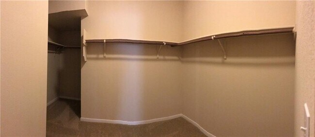 Building Photo - 3201 Ortman Dr