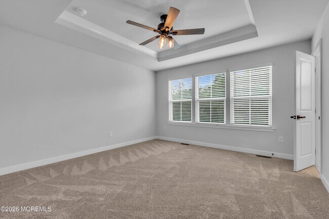 Building Photo - 9 Foxwood Dr