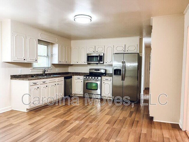 Building Photo - 609 Jacobs Rd