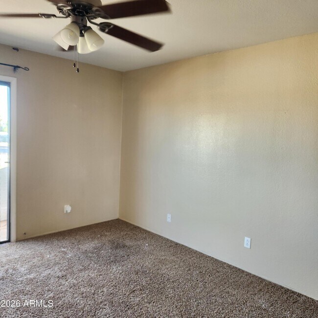 Building Photo - 835 N Granite Reef Rd