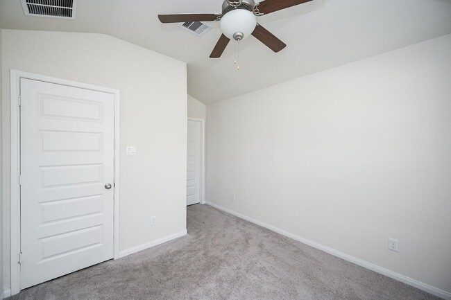 Building Photo - 6602 River Cherwell Ct