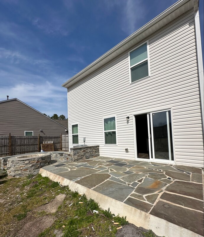 Building Photo - 2071 Alderman Way