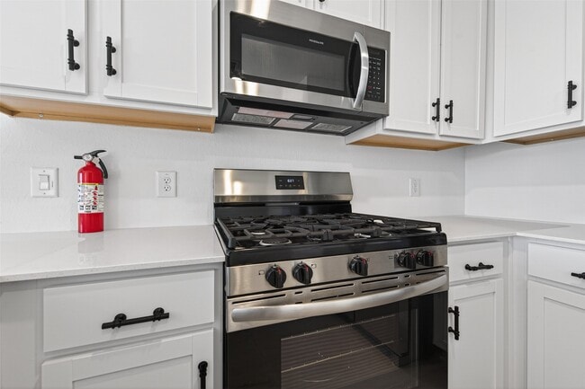 Building Photo - 28923 Great Cyn Dr