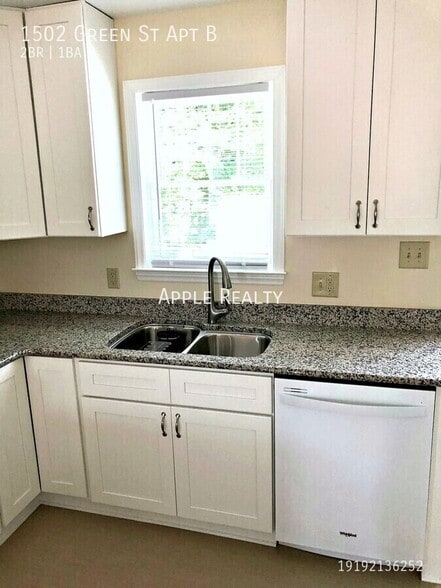 Building Photo - 1502 Green St