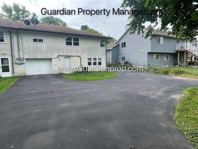 Building Photo - Columbia Heights Side By Side Duplex, Atta...