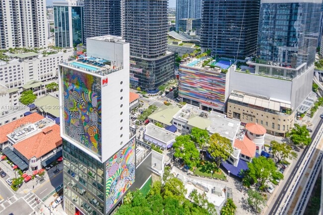 Building Photo - 1010 Brickell Ave