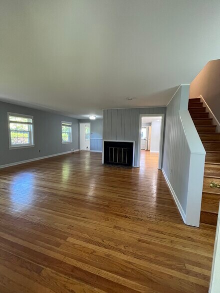 Building Photo - 4012 Fairway Rd