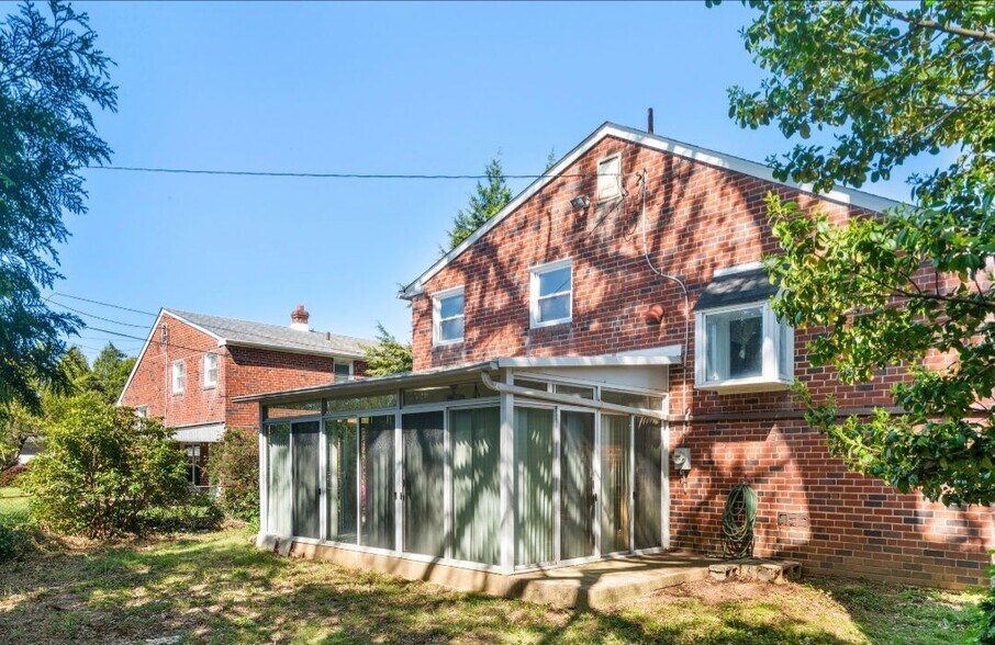 Building Photo - 9967 Verree Rd