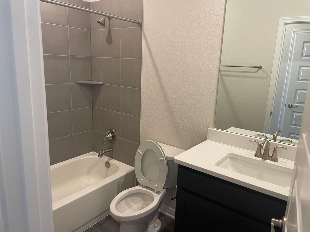 Building Photo - 124 Stellar Wind Dr