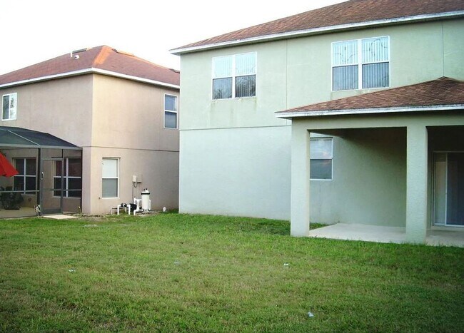 Building Photo - Single family home with lawncare included