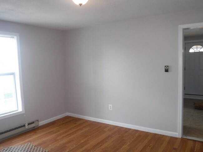 Building Photo - 416 Salem Ave