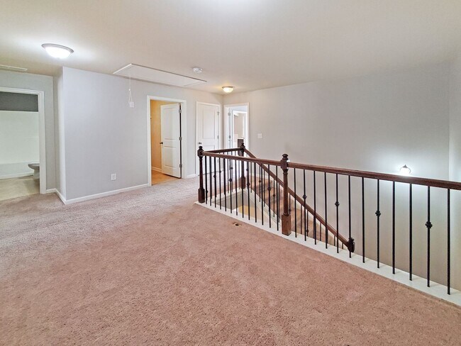 Building Photo - Prime Marietta Location – 3BR Home with Fenced Yard