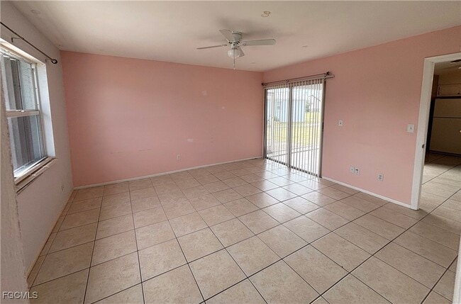 Building Photo - 3306 SW 7th Pl