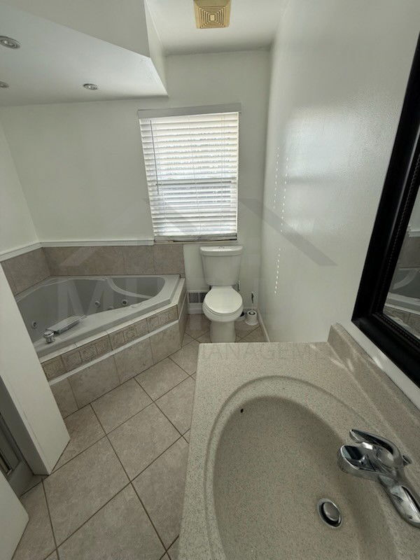 Building Photo - 1148 Somerville Dr