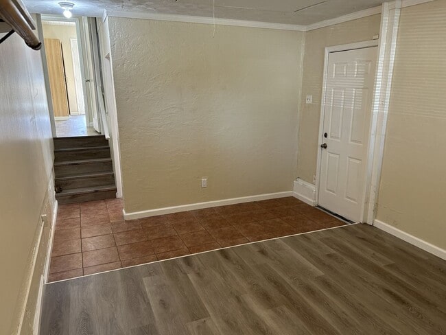 Building Photo - Remodeled 3 Bedroom, 2 Bath Home
