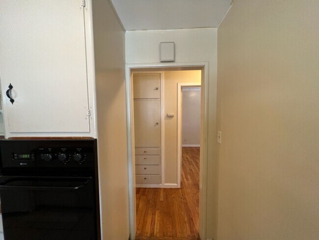 Building Photo - Two-bedroom single story unit with a carport!