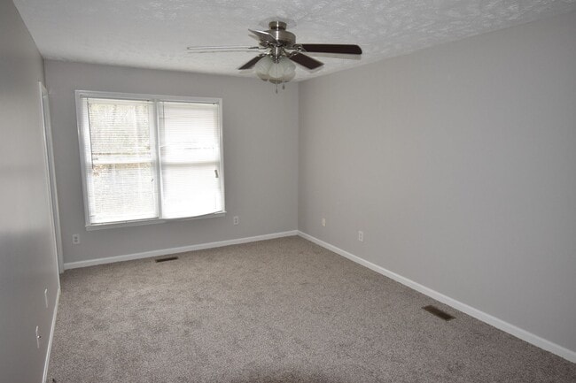 Building Photo - 6313 Applewhite Rd
