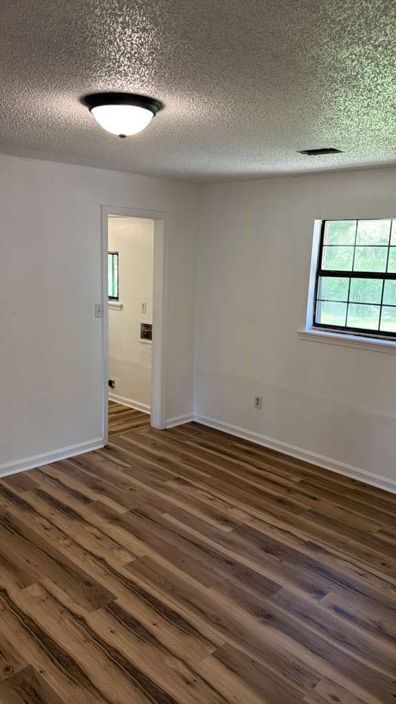 Building Photo - 5037 Hubert St