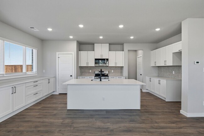 Building Photo - AVAILABLE NOW! NEW LUXURIOUS TRIPLEX LOCATED ON 1-ACRE LOT IN MIDLOTHIAN, TX!