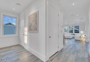 Building Photo - 985 Ocean Ave