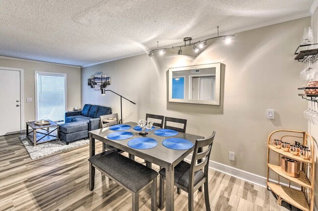 Primary Photo - Charming 2 Bed/2 Bath Condo in Hilton Head...