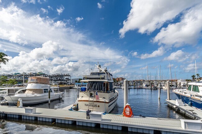 Building Photo - Turnkey Furnished Seasonal Rental – 2 Bedroom, 2 Bath in Burnt Store Marina