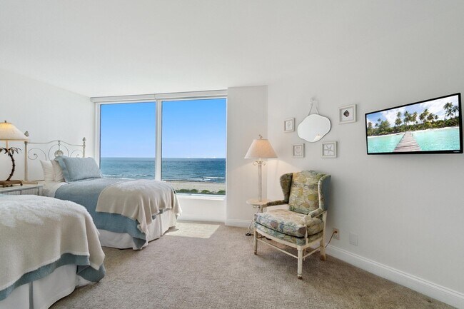 Building Photo - 2565 S Ocean Blvd