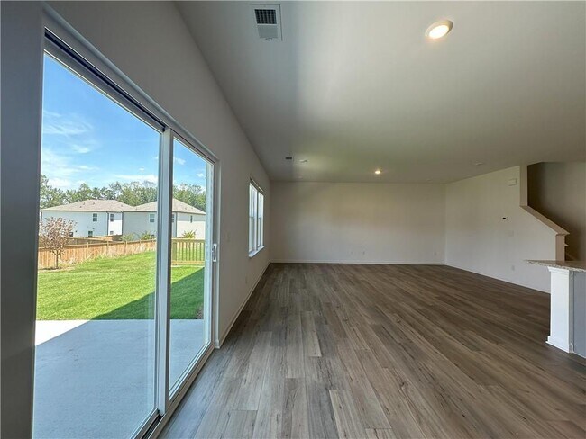 Building Photo - 612 Blue Sky Blvd