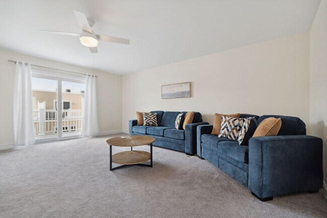 Building Photo - 128 Ashworth Ave