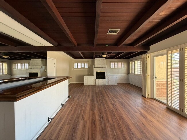 Building Photo - Stunning Mid-Century Modern Home  in Garden Grove