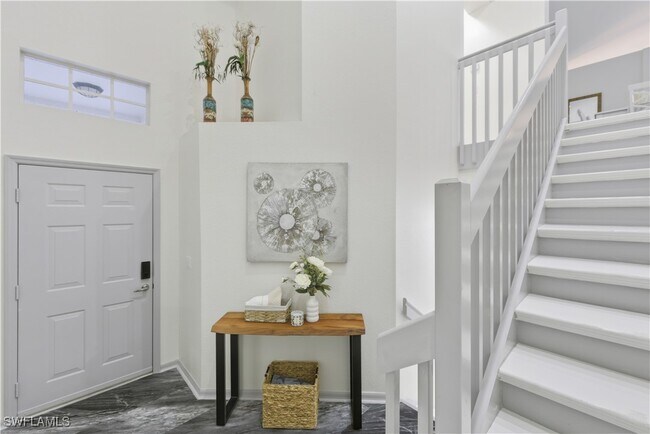 Building Photo - 2150 Aberdeen Ln